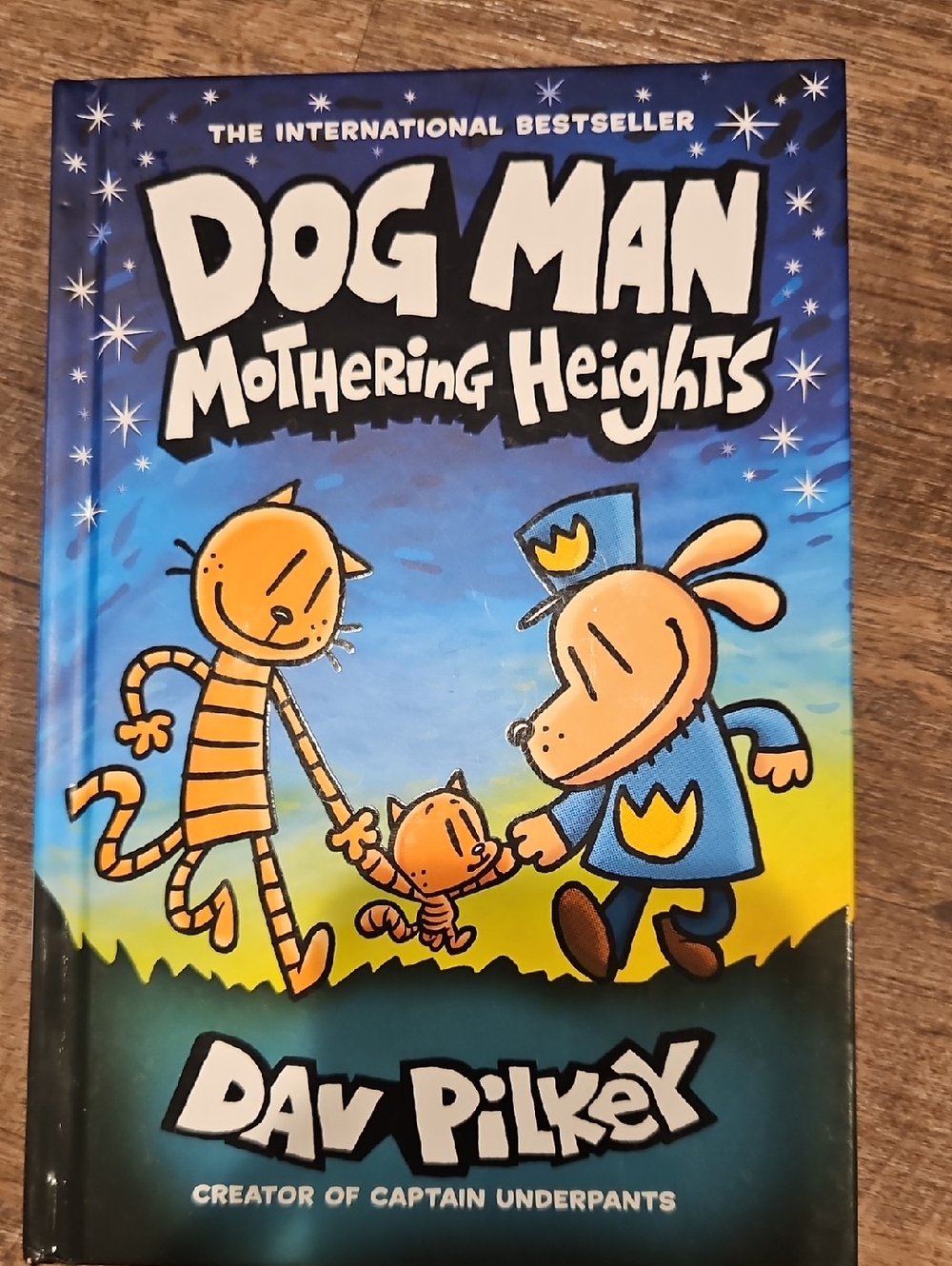 Dog Man: Mothering Heights by - Blue Hardcover